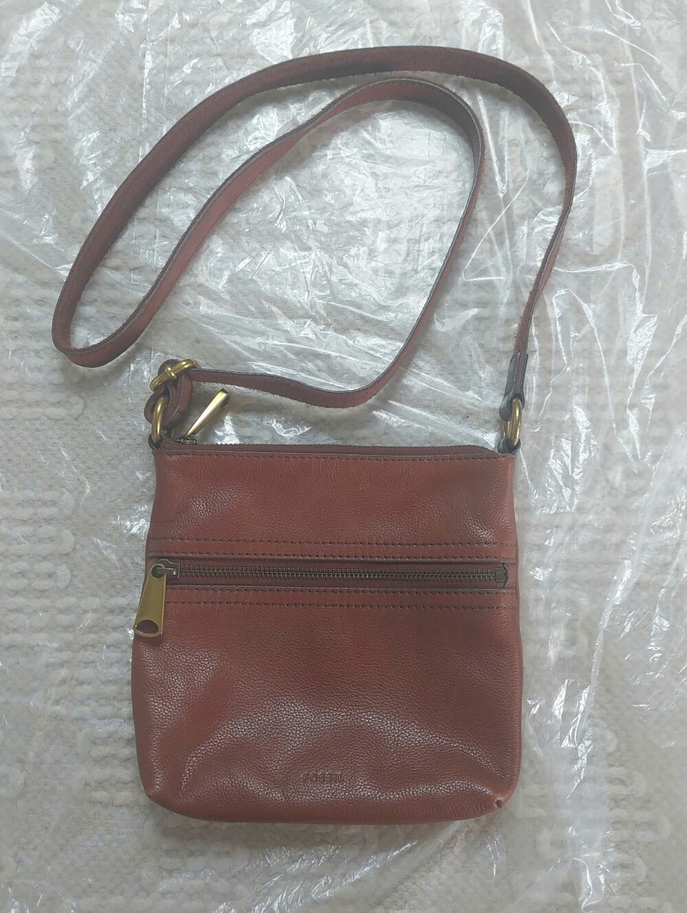 Fossil Brown Leather Zip Crossbody Bag!